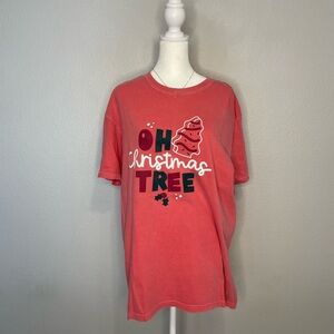 🎄Women's Large Comfort Colors Pink "Oh Christmas Tree" Tee-Little Debbie's Cake